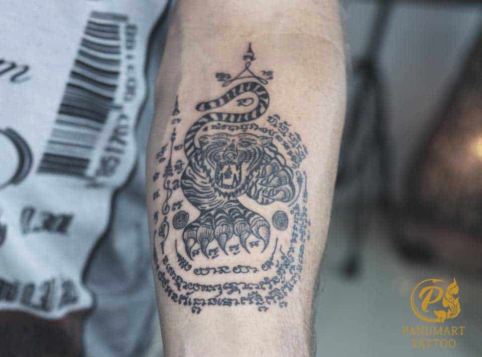 Sak Yant Chiang Mai by Panumart Tattoo 1