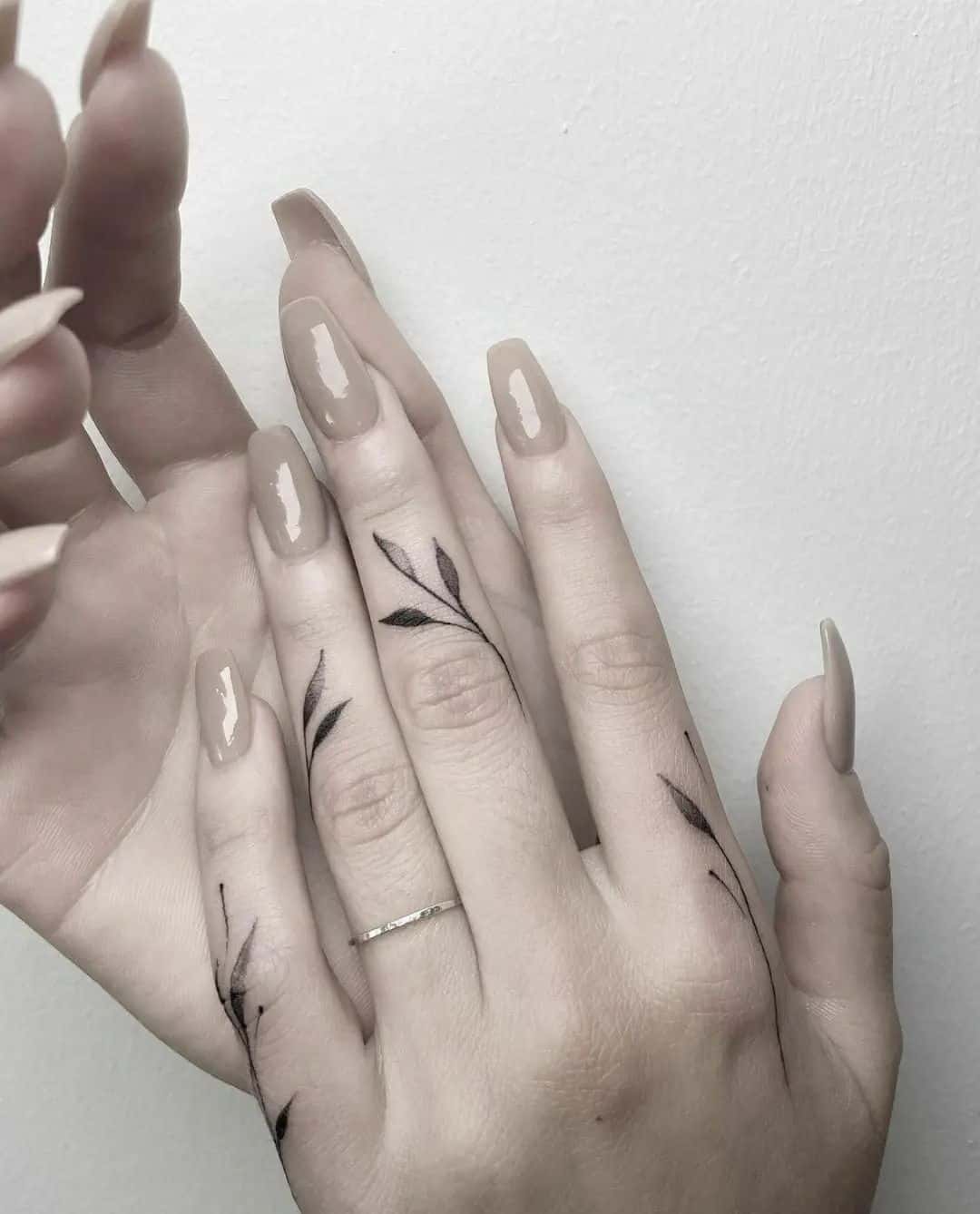 Finger Tattoo Ideas 50