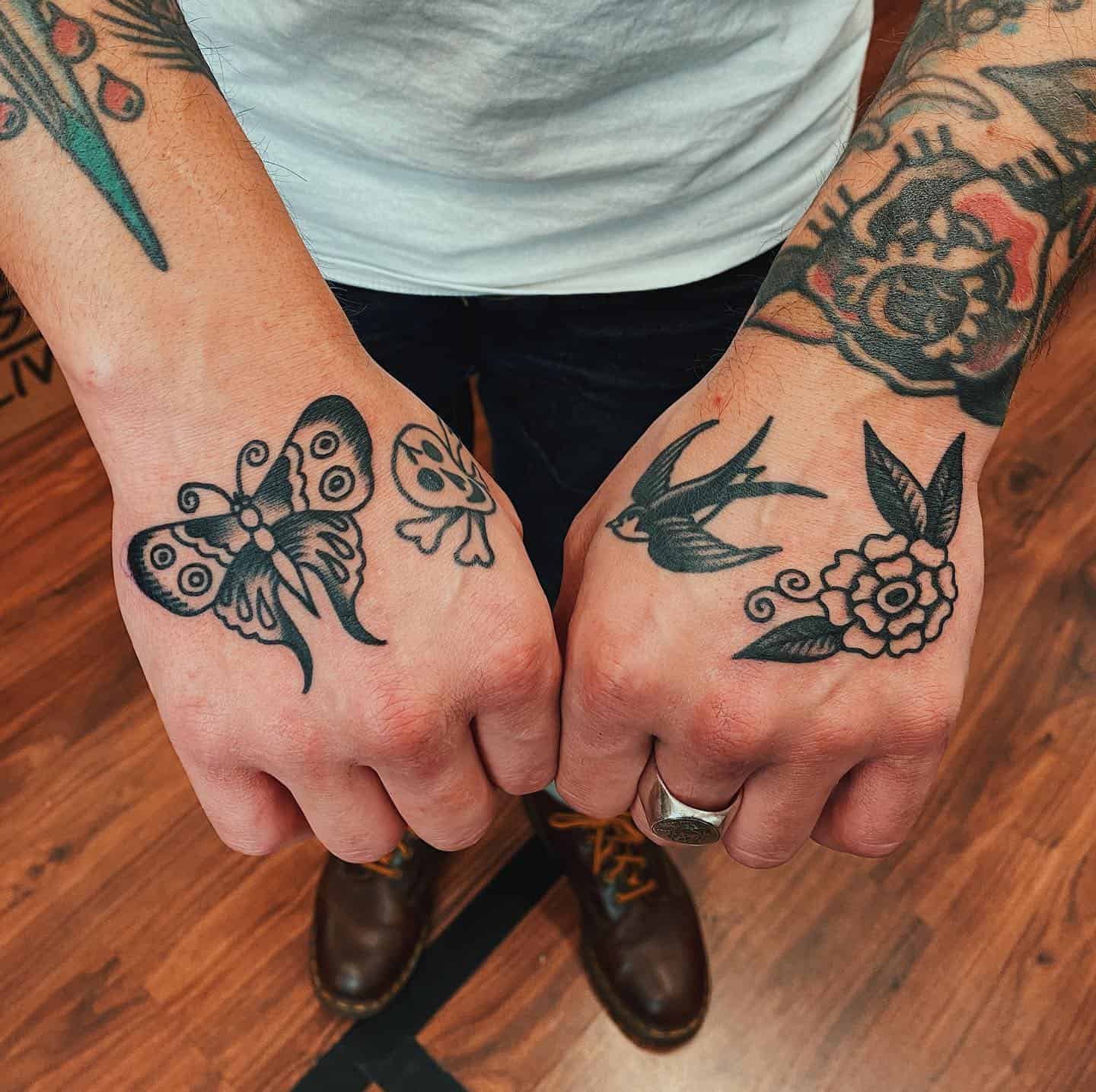 Hand Tattoo Ideas 47