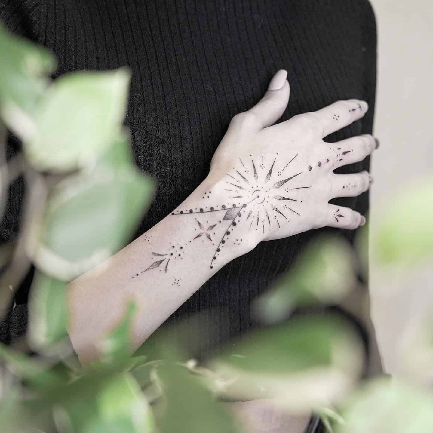 Hand Tattoo Ideas 17