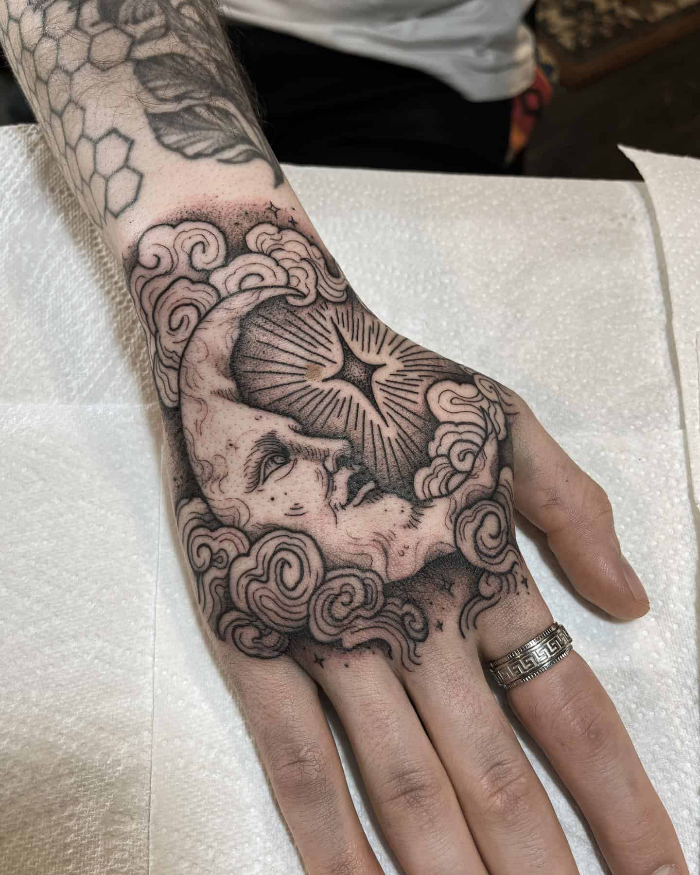 Hand Tattoo Ideas 18