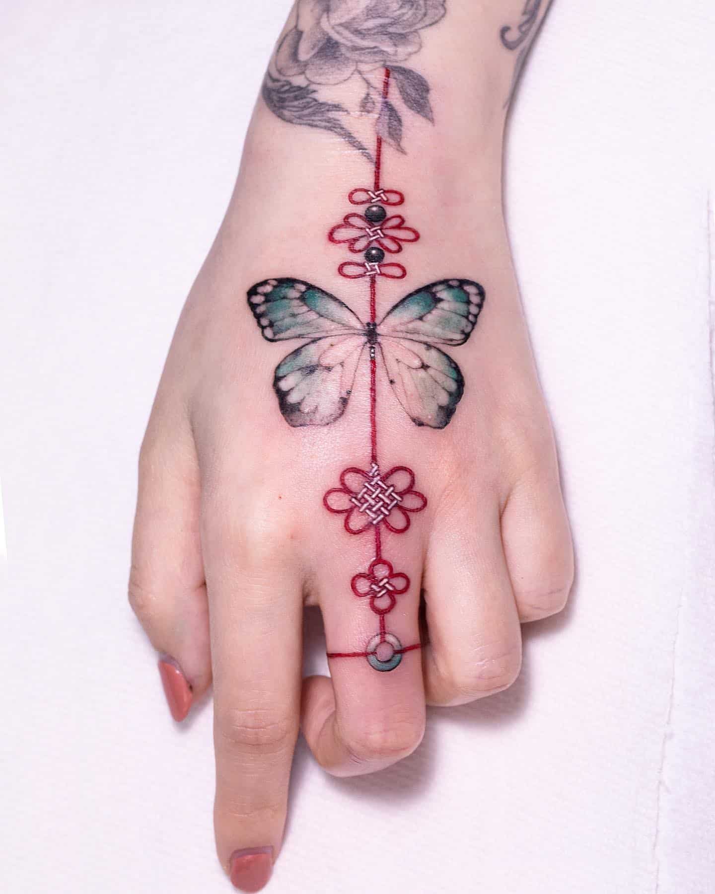 Hand Tattoo Ideas 21