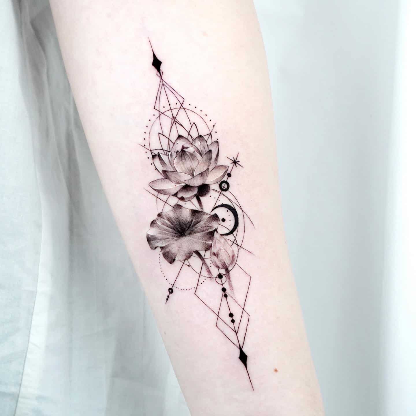 Lotus Tattoo Ideas 34