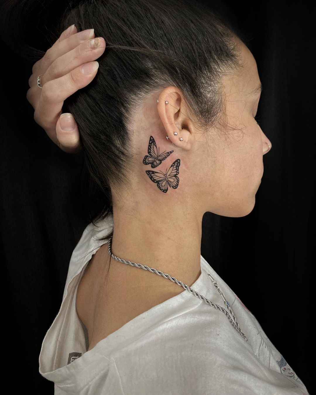 Butterfly Behind Ear Tattoo Ideas 17