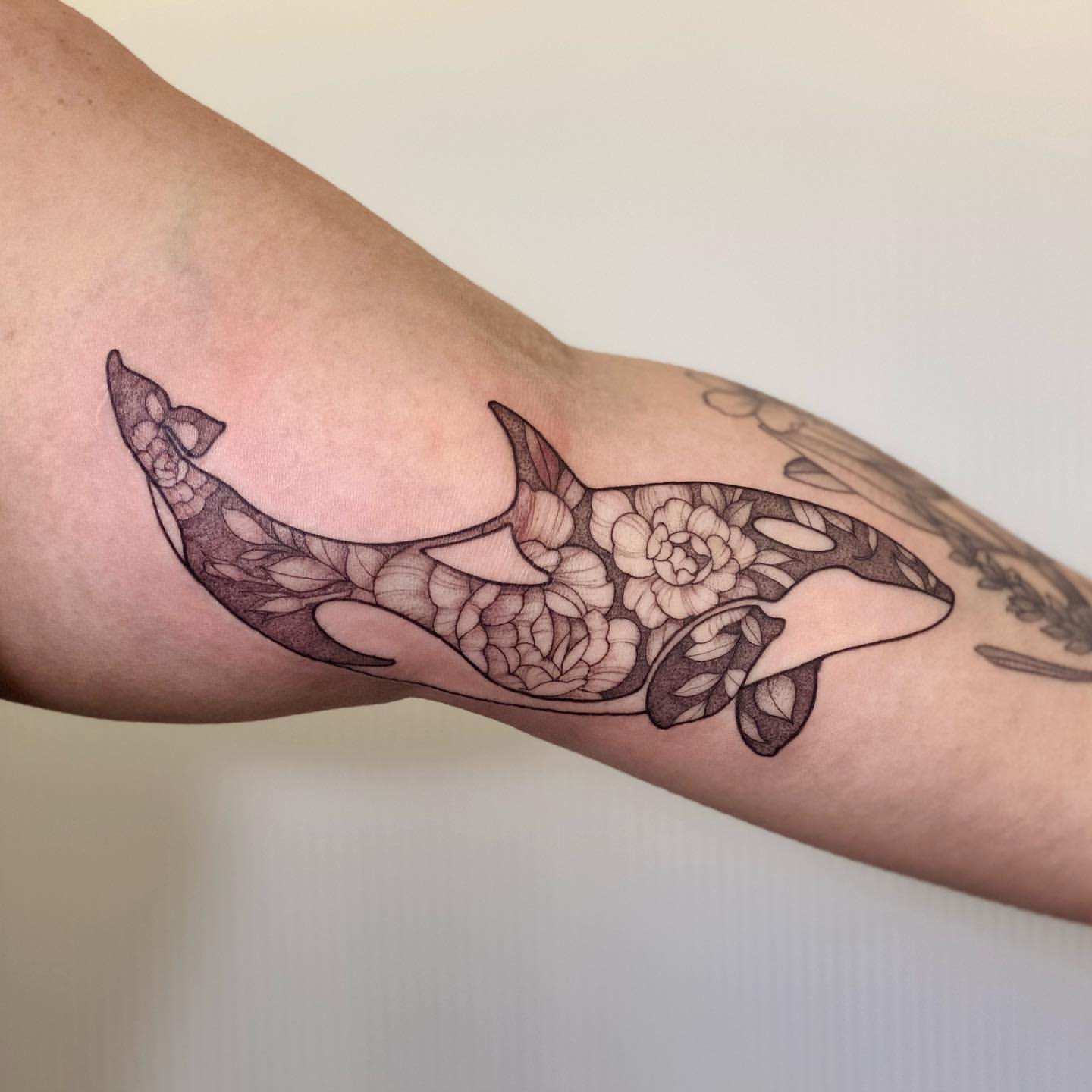 Orca Tattoo Ideas 20