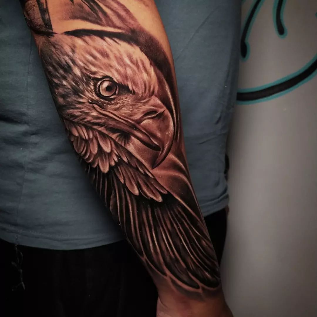 Hawk Tattoo Ideas 45