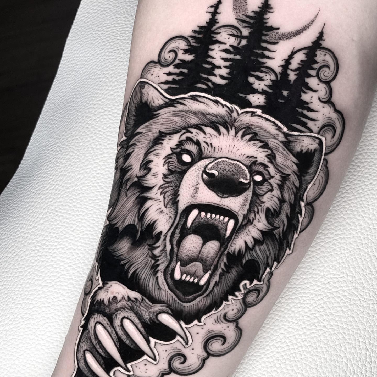 Bear Tattoo Ideas 9