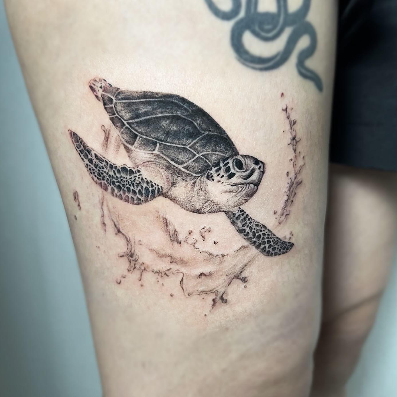 Sea Turtle Tattoo Ideas 17