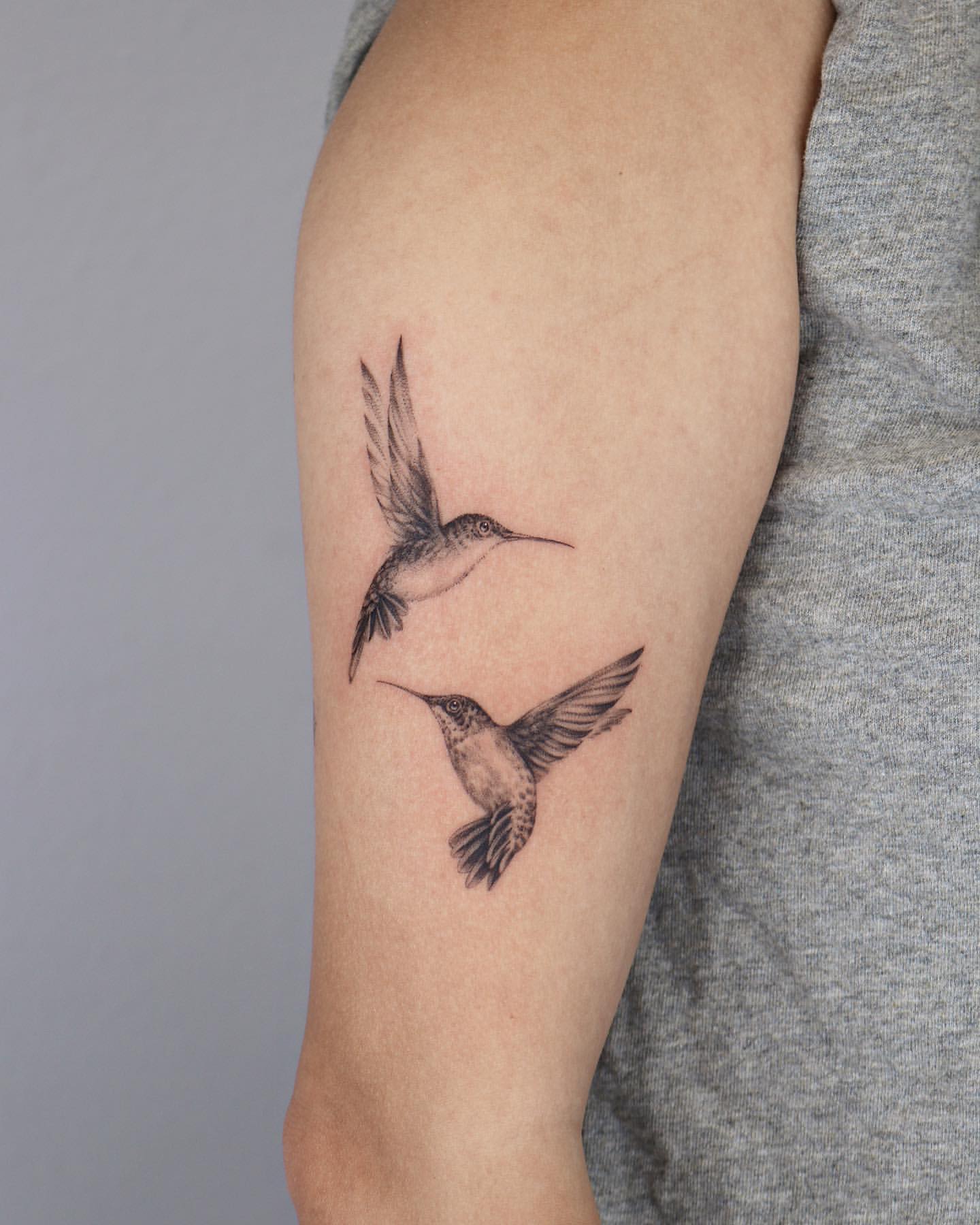 Hummingbird Tattoo Ideas 59