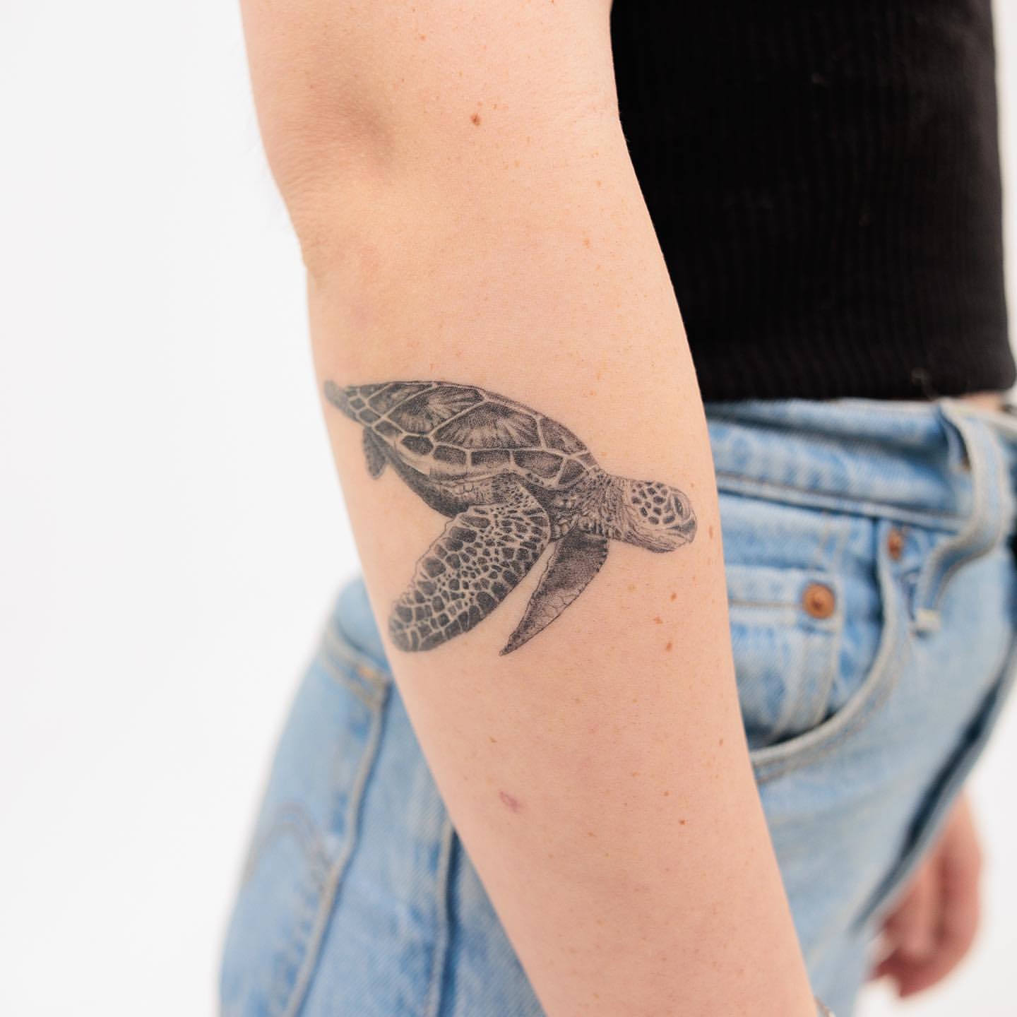 Sea Turtle Tattoo Ideas 31