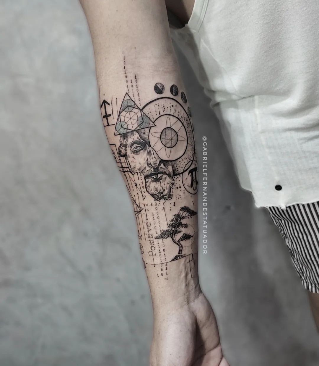 Geometric Tattoo Ideas 9