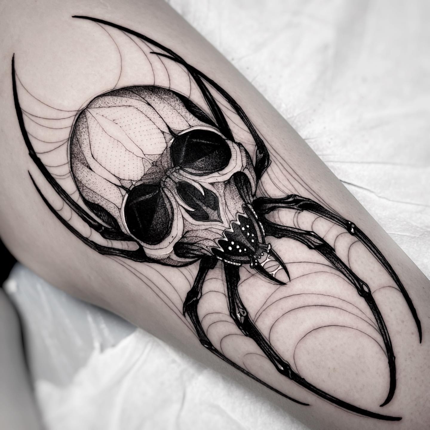 Spider Tattoo Ideas 28