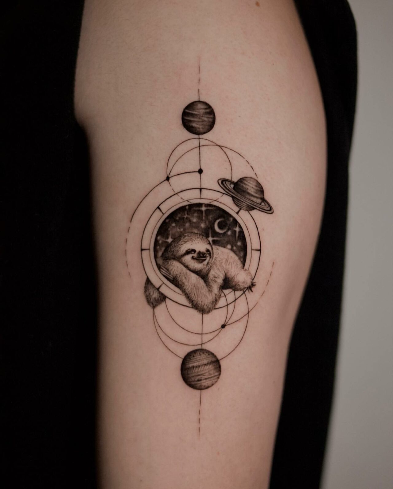 33 Geometric Tattoo Ideas for Men & Women in 2024